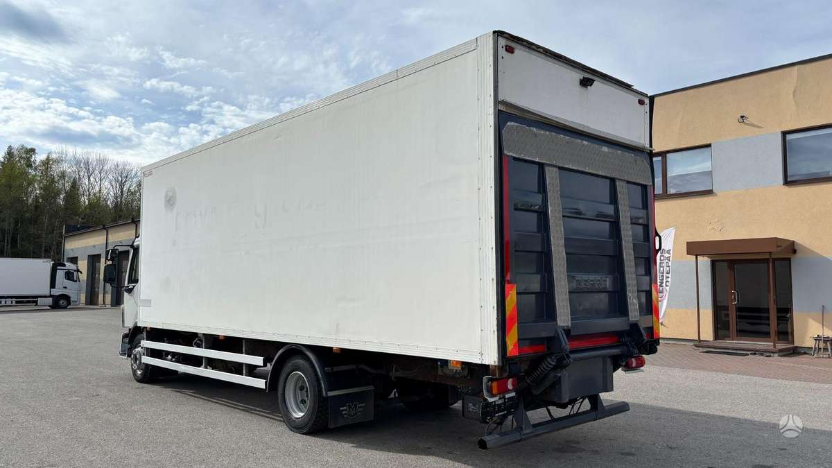Volvo FL240, refrigerated trucks