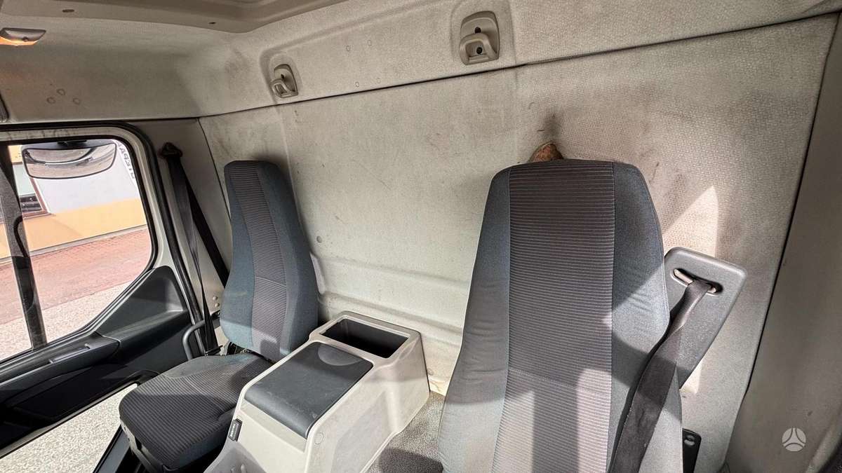Volvo FL240, refrigerated trucks