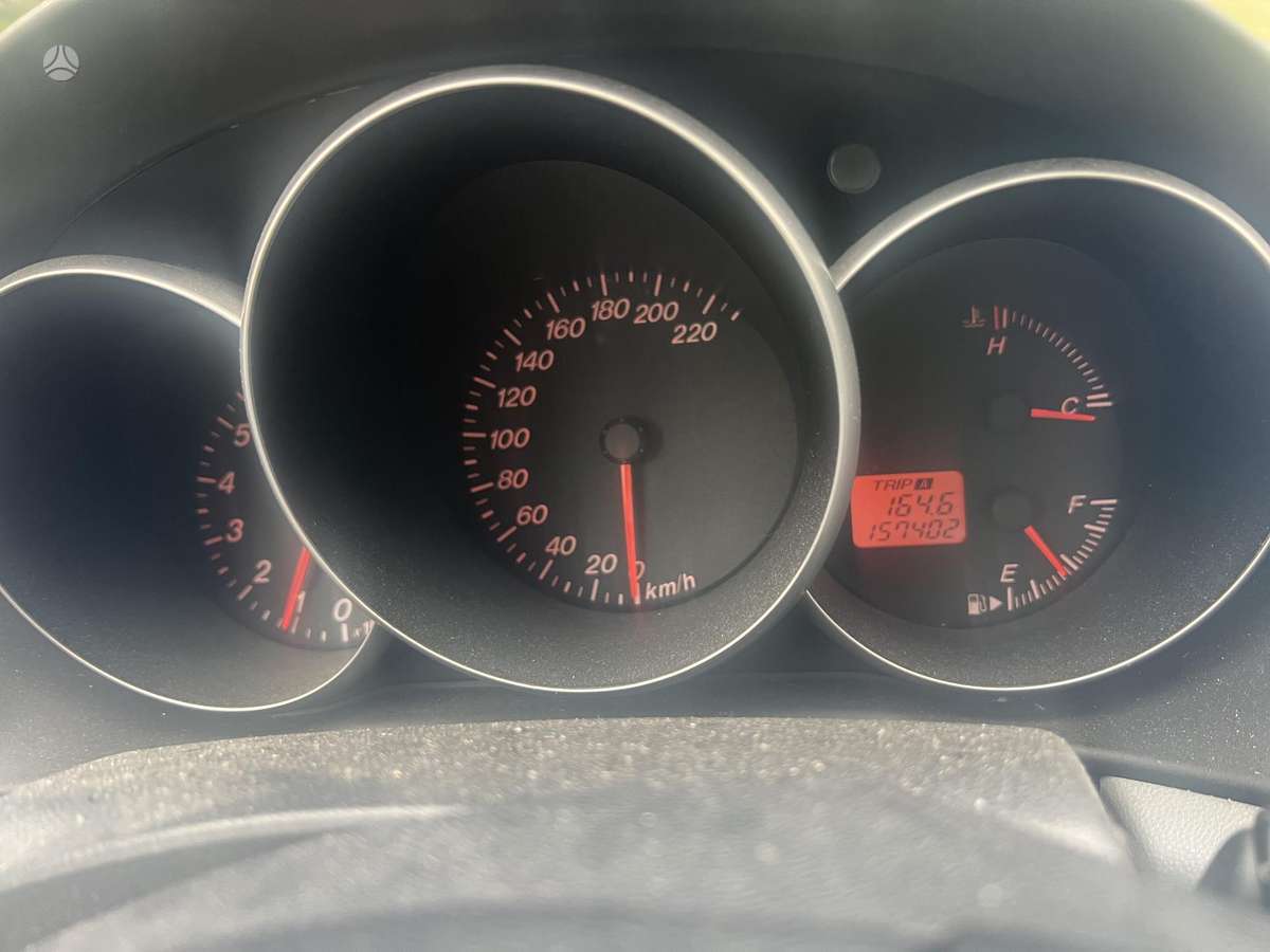 Mazda 3, 1.6 l., hatchback