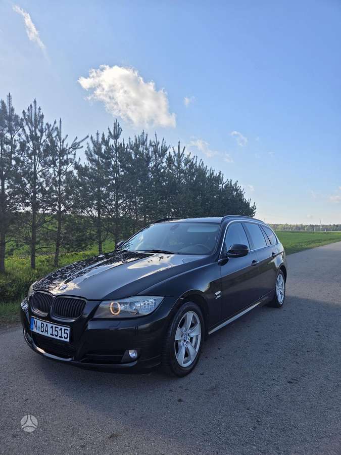 BMW 320, Универсал