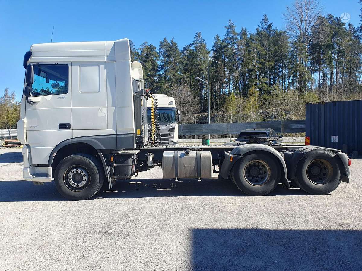 DAF XF530, single sleeper
