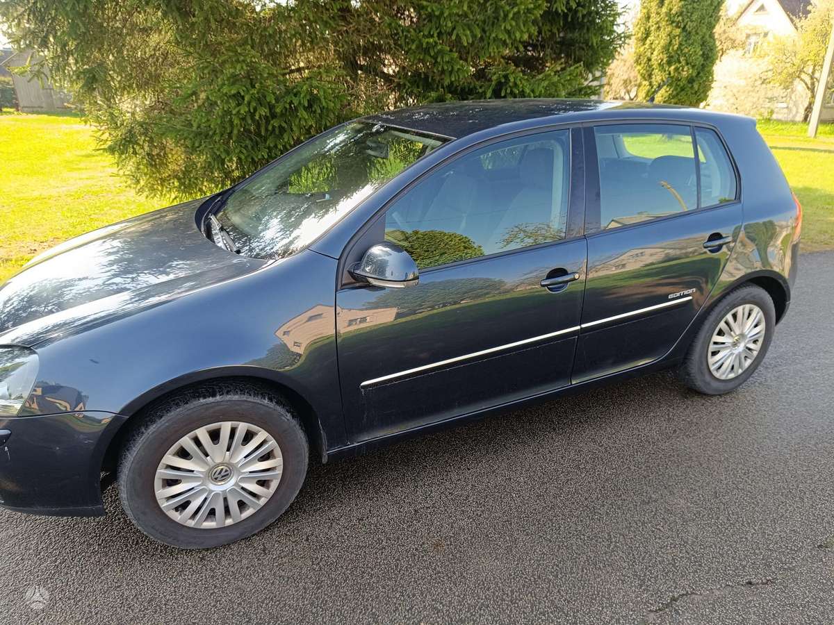 Volkswagen Golf - 3