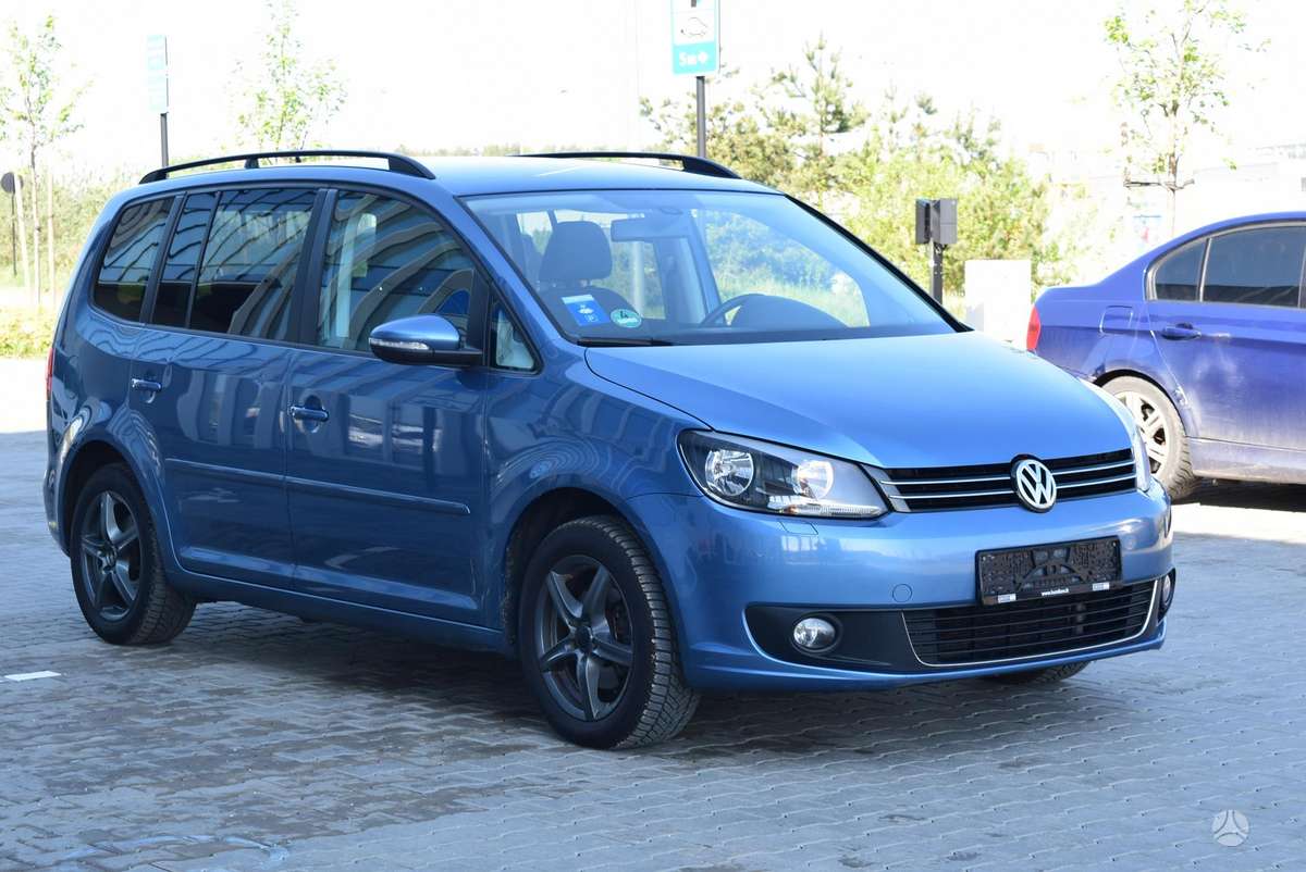 Volkswagen Touran - 3