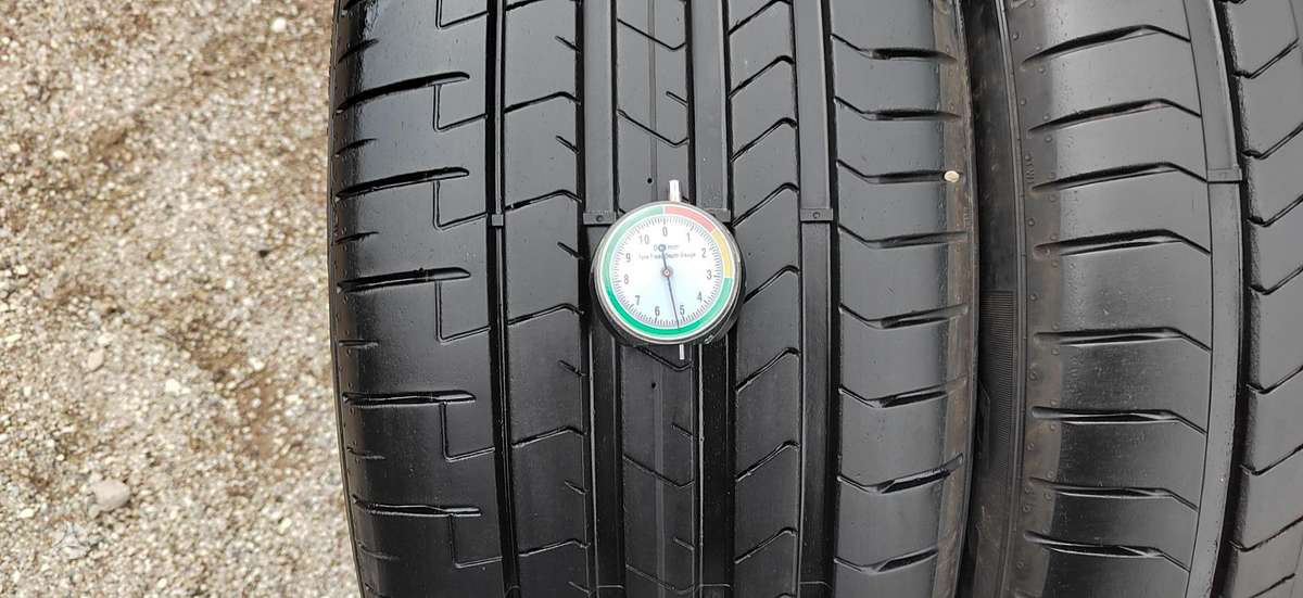 Pirelli P Zero PZ4, summer 245/45 R20