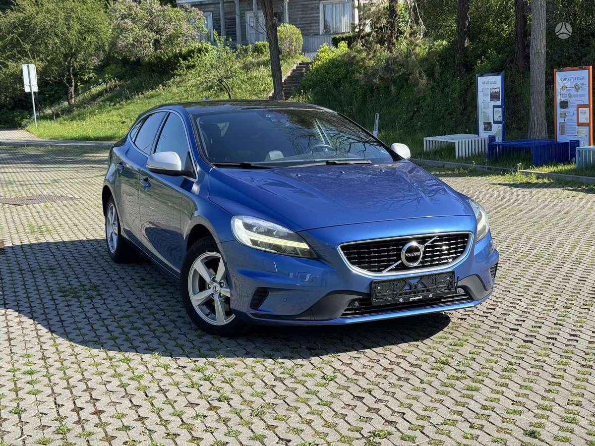 Volvo V40 - 1