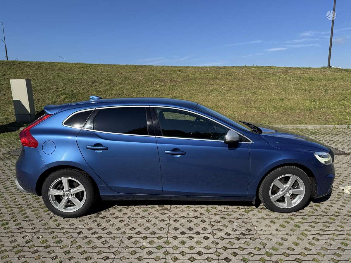 Volvo V40 - 5