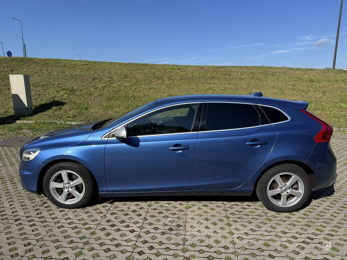 Volvo V40 - 9