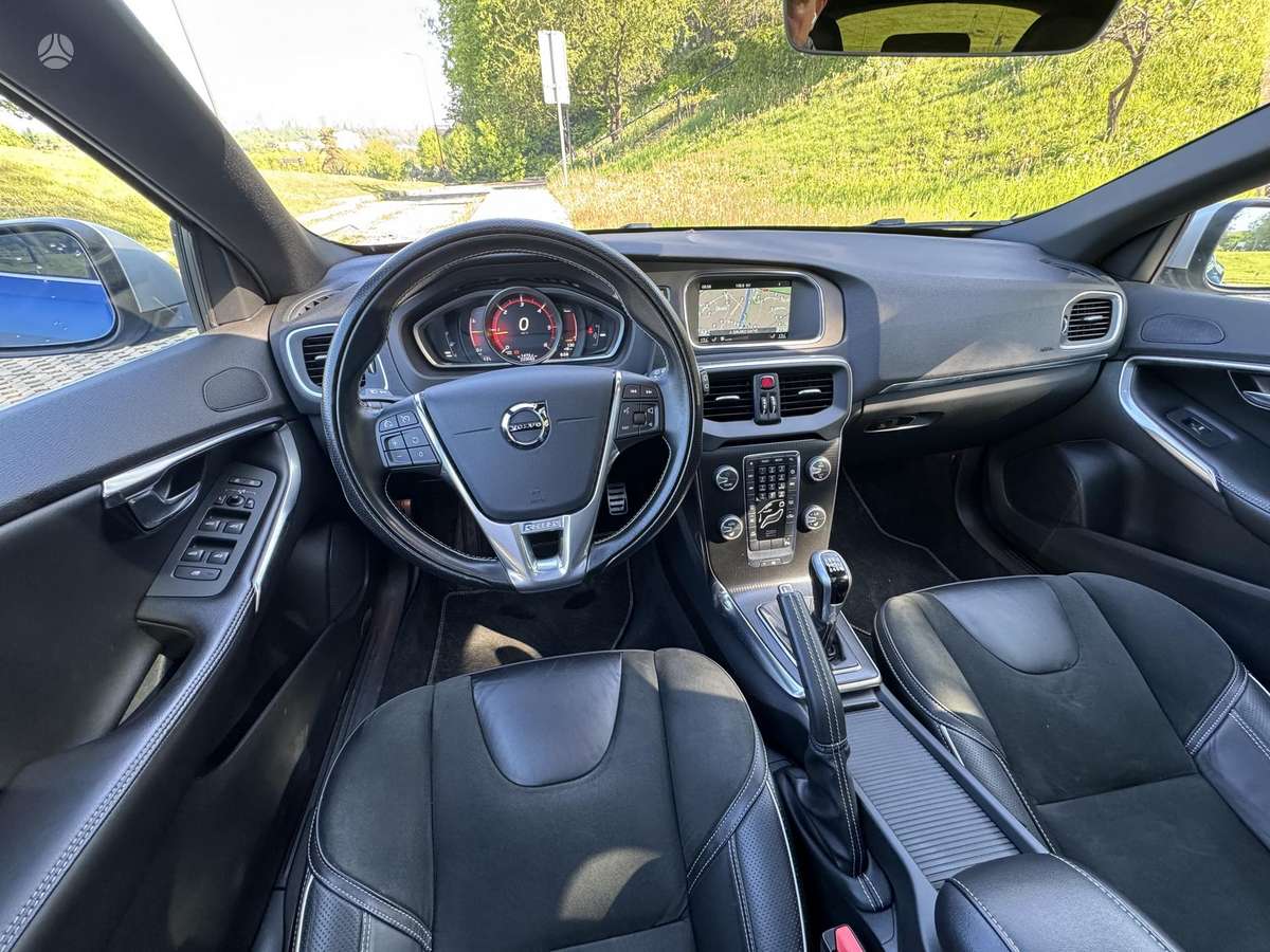 Volvo V40 - 10