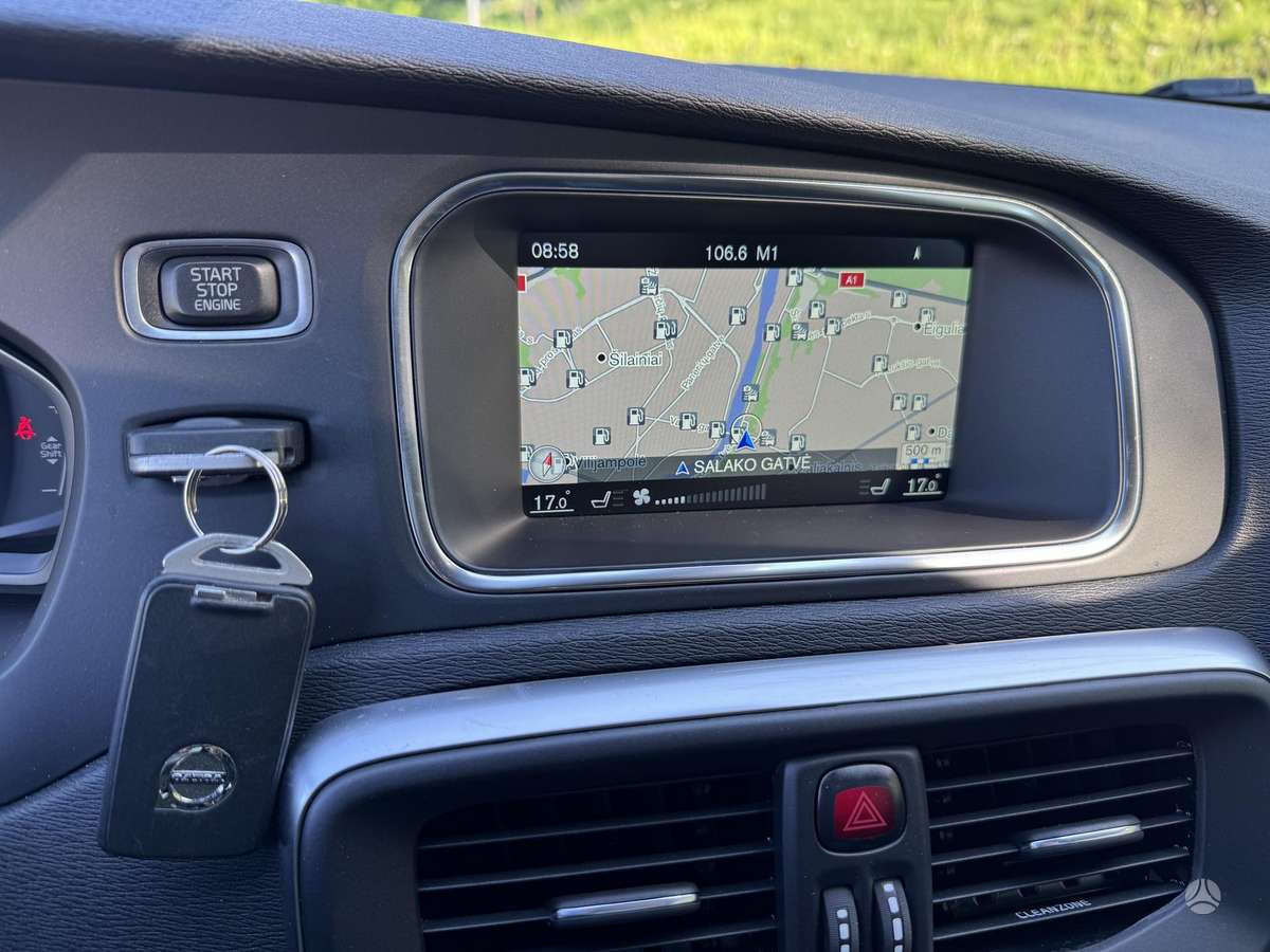 Volvo V40, 2.0 l., hatchback