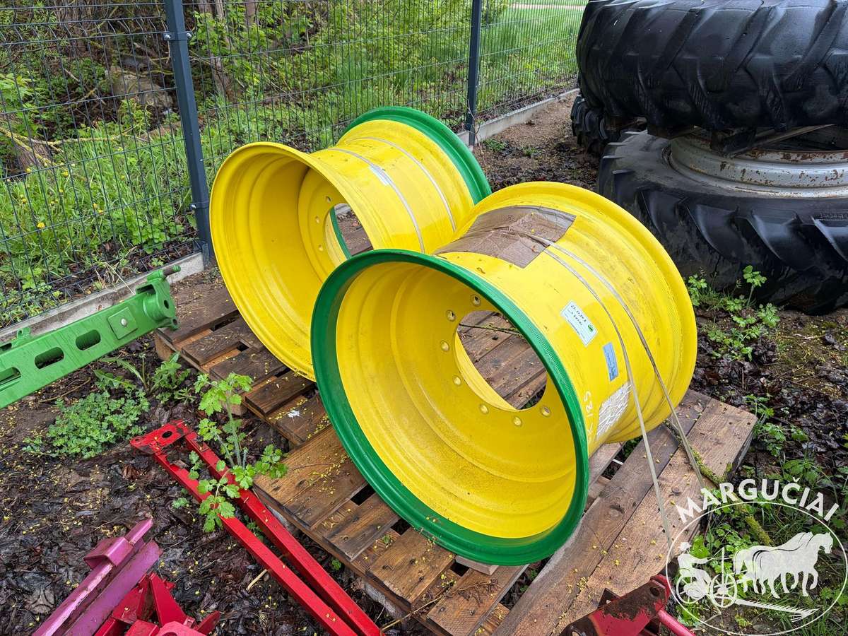 John Deere Ratų komplektas traktoriui