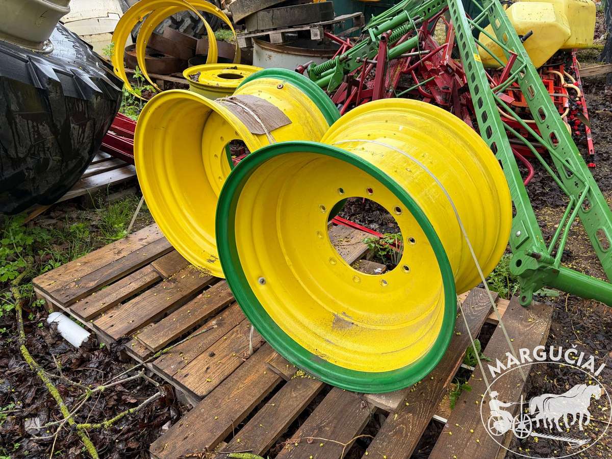 John Deere Ratų komplektas traktoriui