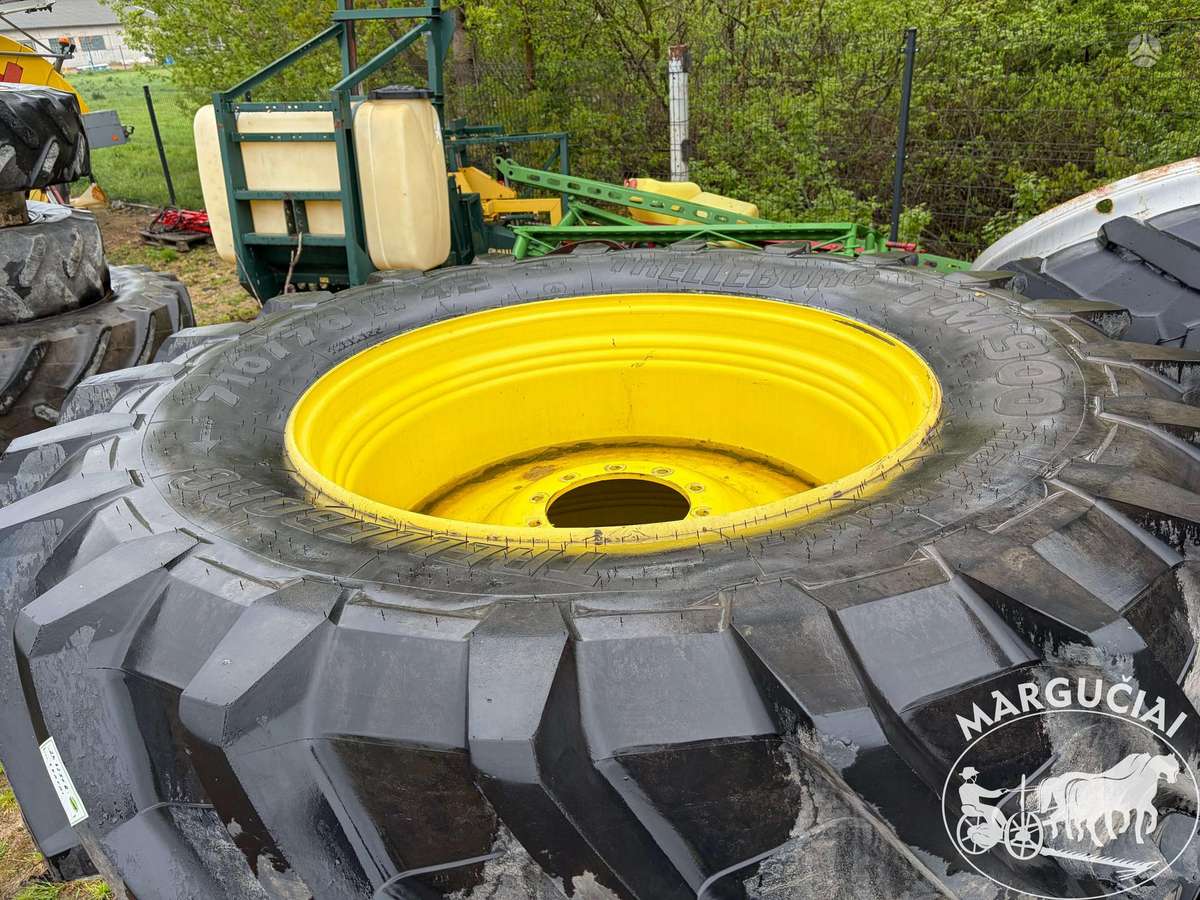 John Deere Ratų komplektas traktoriui