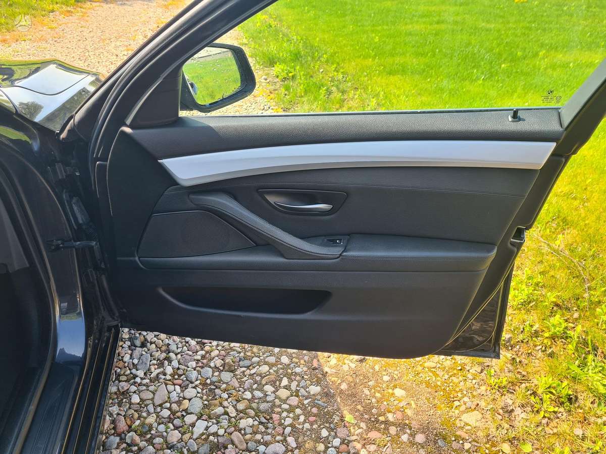 BMW 520, 2.0 l., wagon