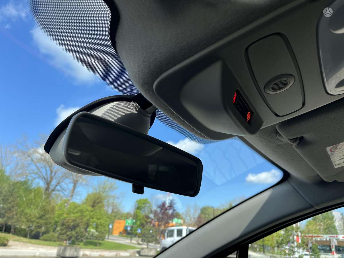 Renault Captur, 1.5 l., Внедорожник / Кроссовер