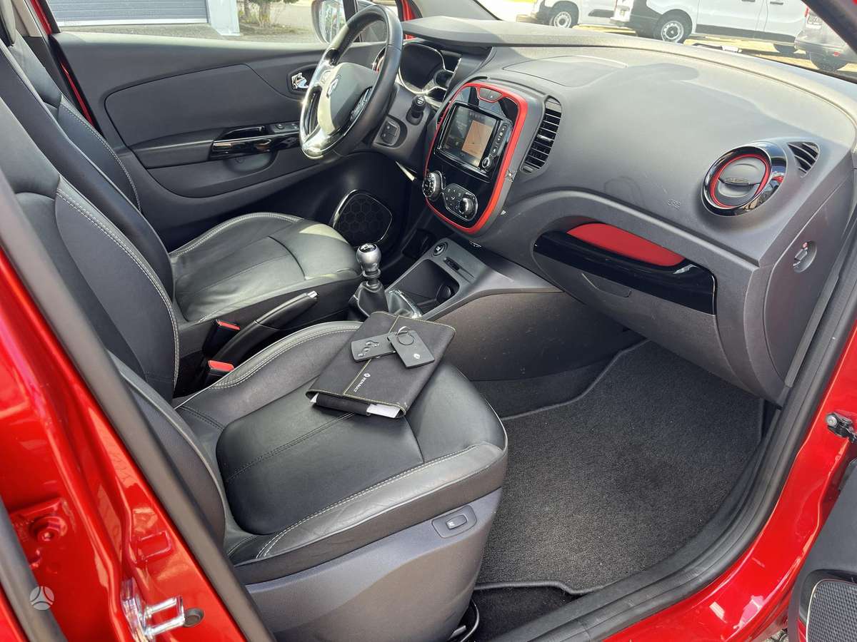 Renault Captur, 1.5 l., Внедорожник / Кроссовер