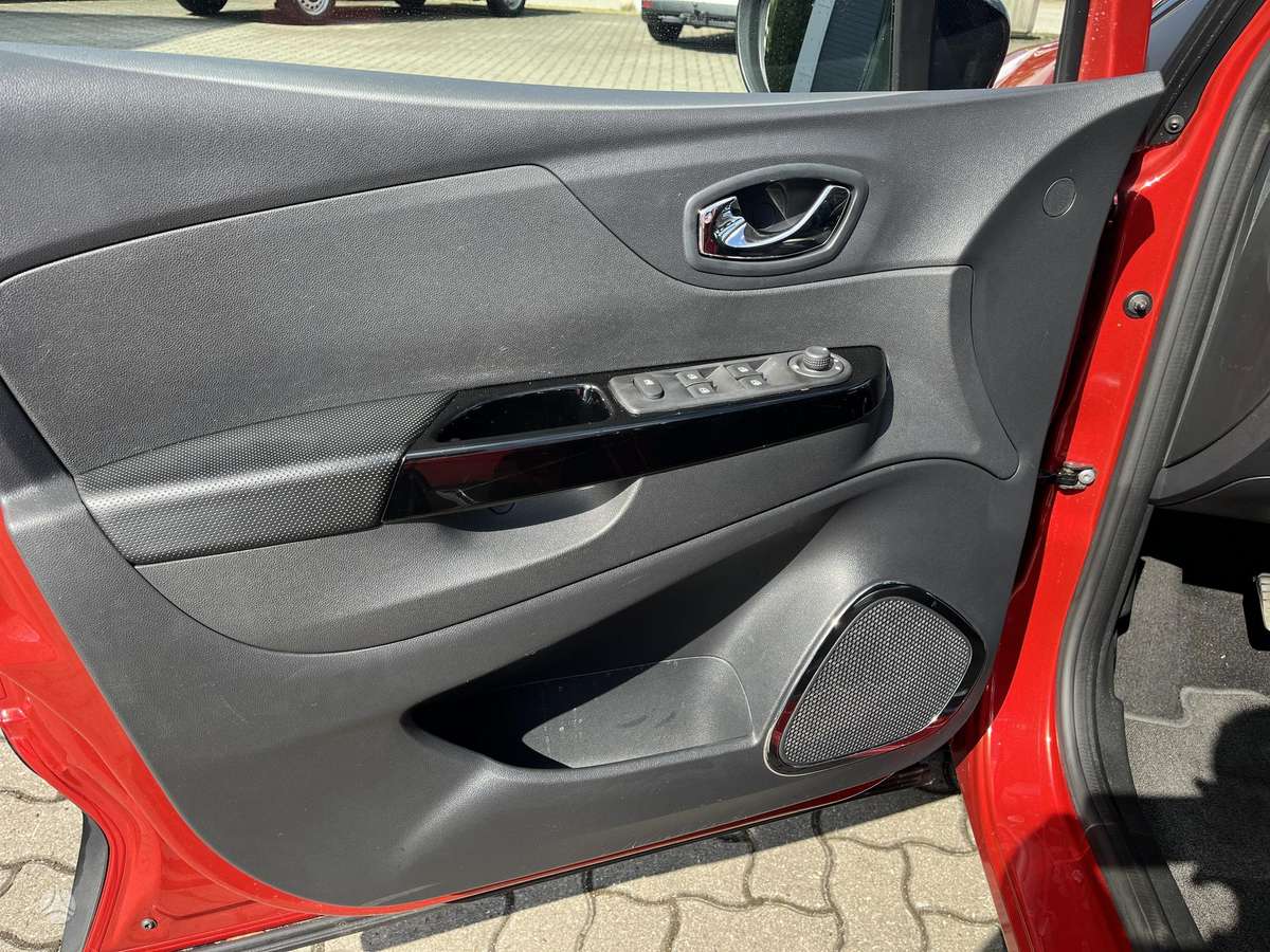 Renault Captur, 1.5 l., Внедорожник / Кроссовер