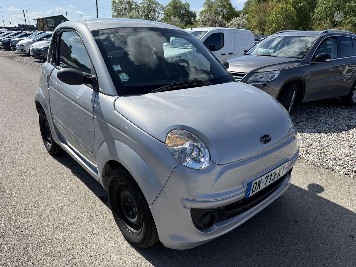Microcar DUE, 0.5 l., hečbekas