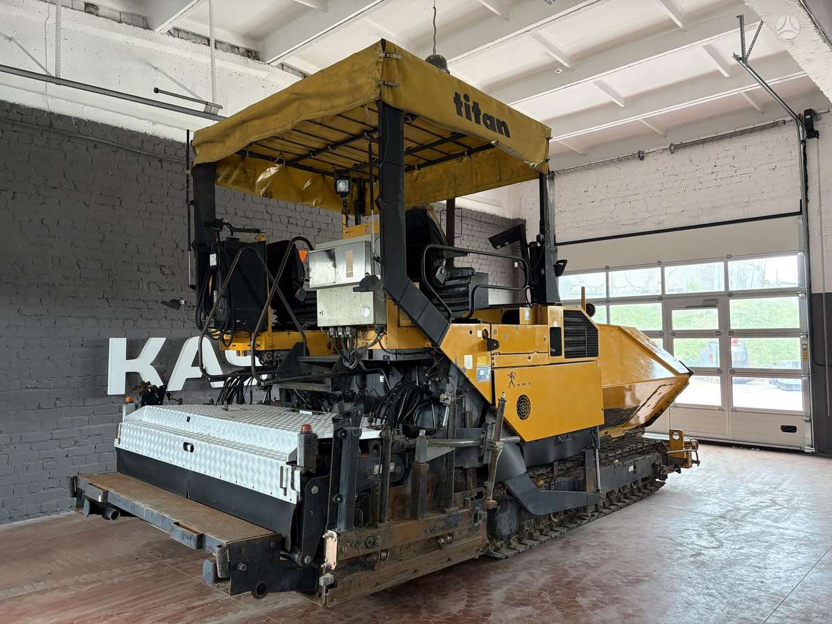 Titan 325 EPM, paving machinery