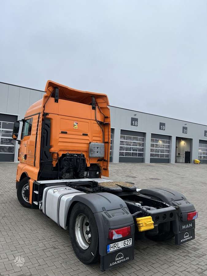 MAN TGX 1844, 2 miegamosios vietos