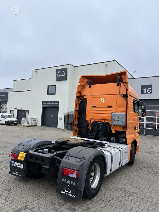 MAN TGX 1844, 2 miegamosios vietos