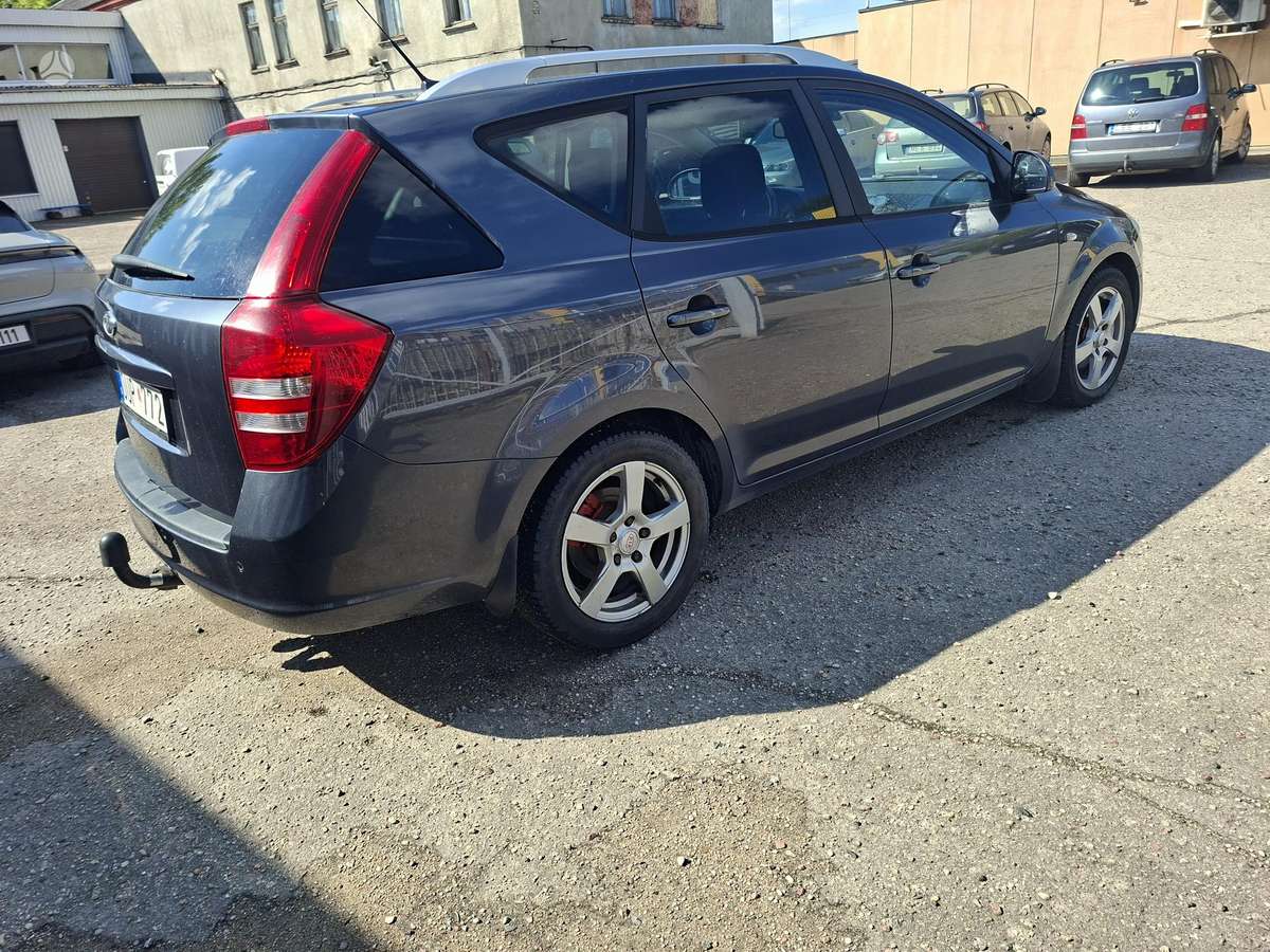 Kia Ceed, 1.6 l., Универсал