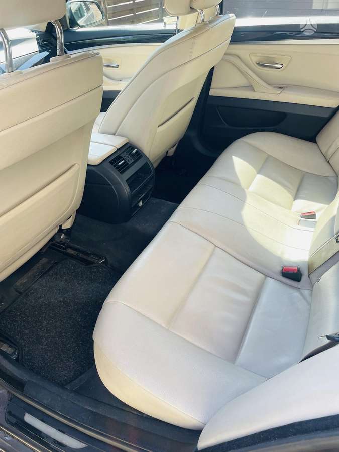 BMW 520, 2.0 l., Седан