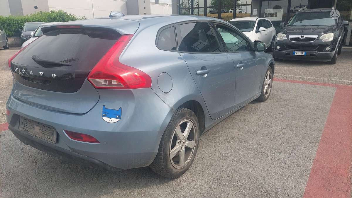 Volvo V40, 2.0 l., hatchback