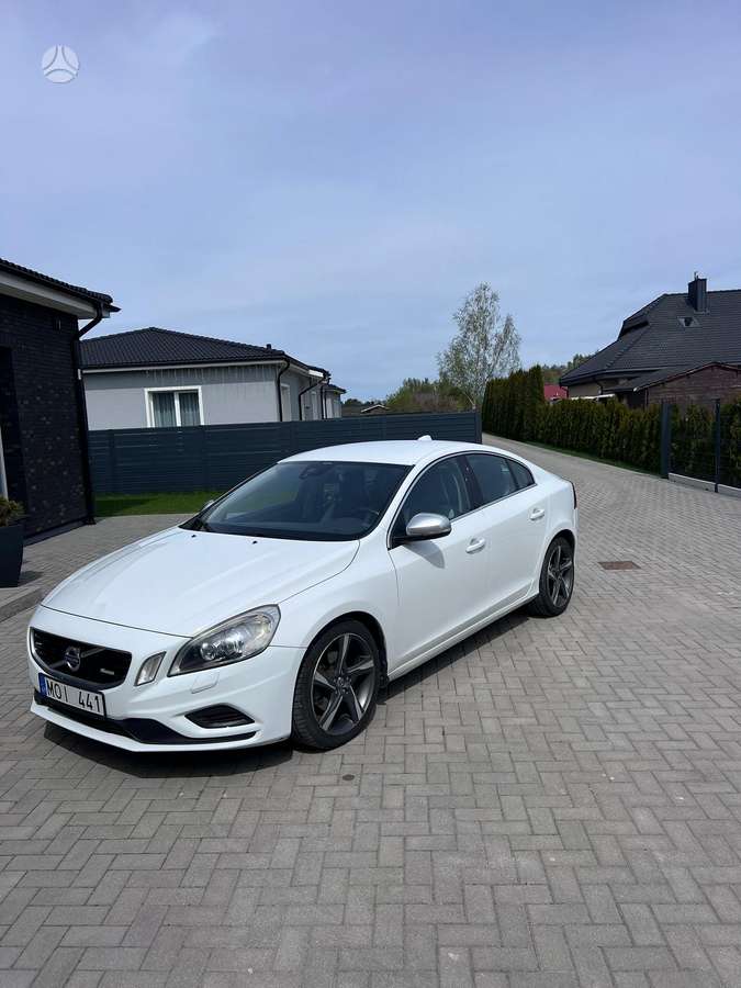 Volvo S60, 2.0 l., Седан