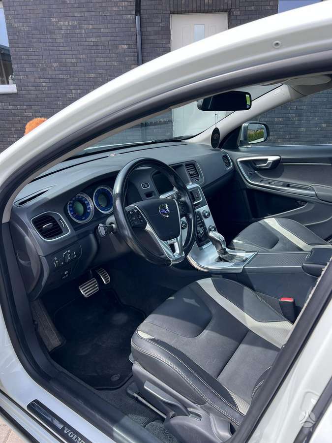 Volvo S60 - 10