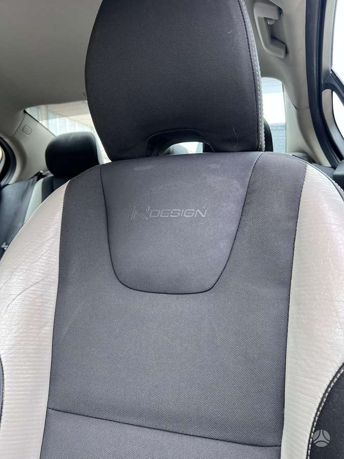 Volvo S60, 2.0 l., Седан