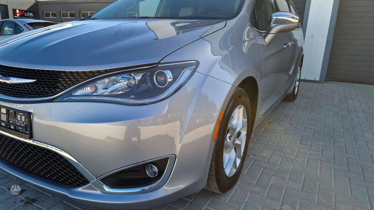 Chrysler Pacifica, 3.6 l., Минивэн