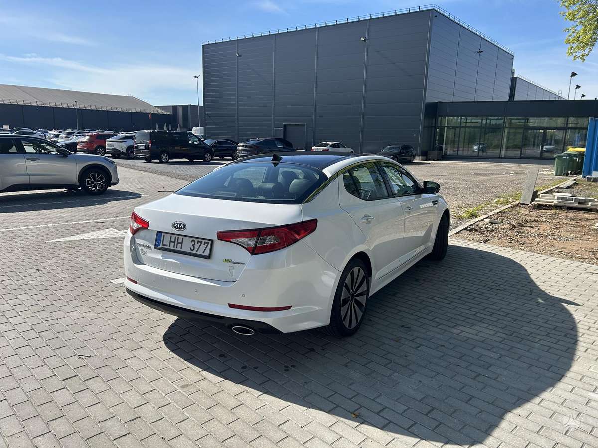 Kia Optima, 1.7 l., sedanas