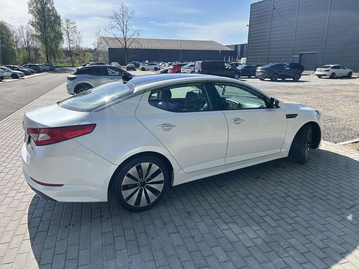 Kia Optima, 1.7 l., sedanas