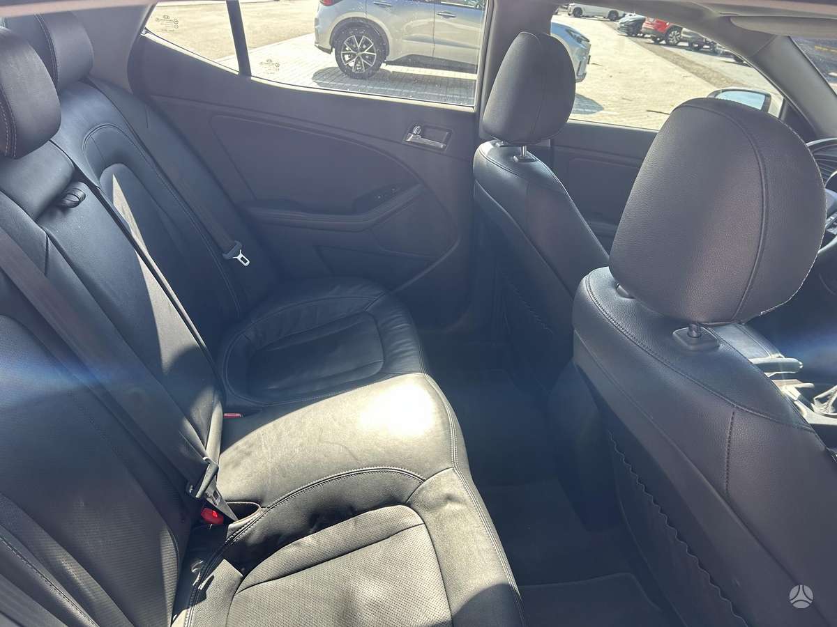 Kia Optima, 1.7 l., sedanas
