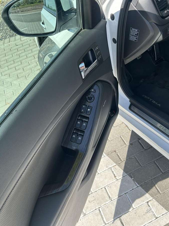 Kia Optima, 1.7 l., sedanas
