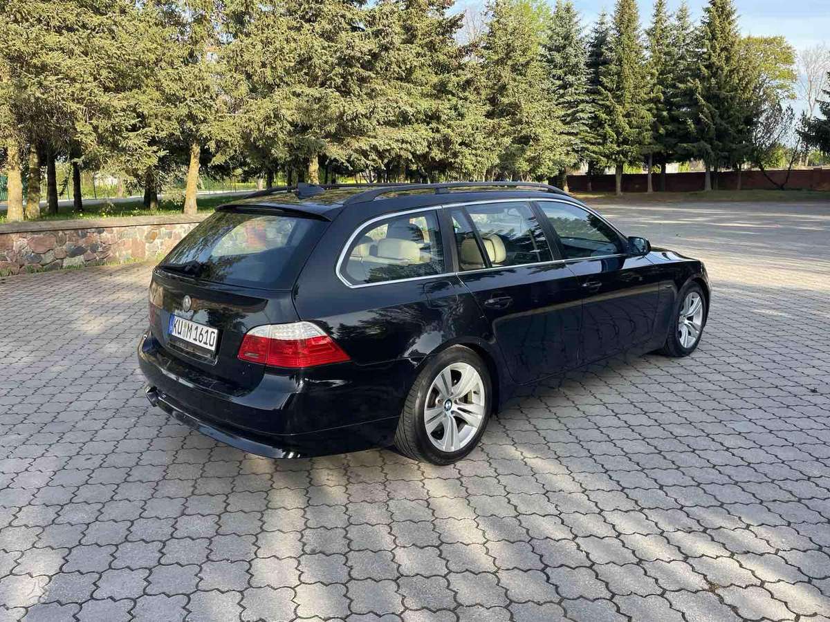 BMW 520, 2.0 l., wagon