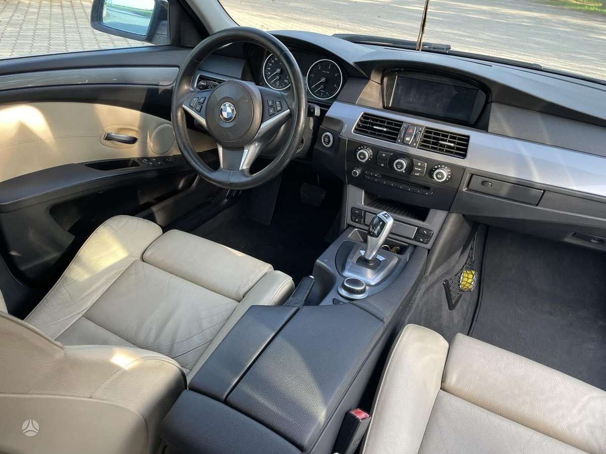 BMW 520, 2.0 l., wagon