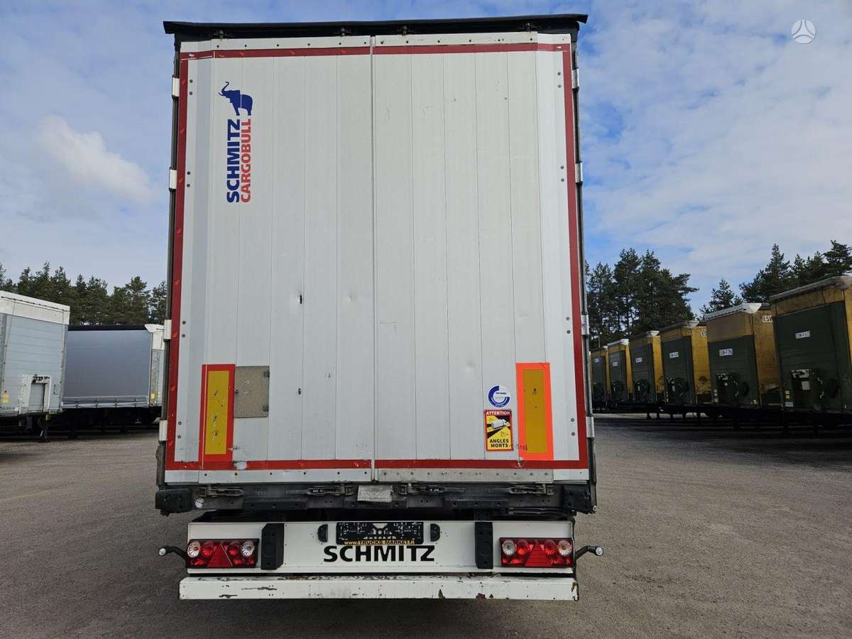 Schmitz SCS 24, užuolaidinės / tentinės