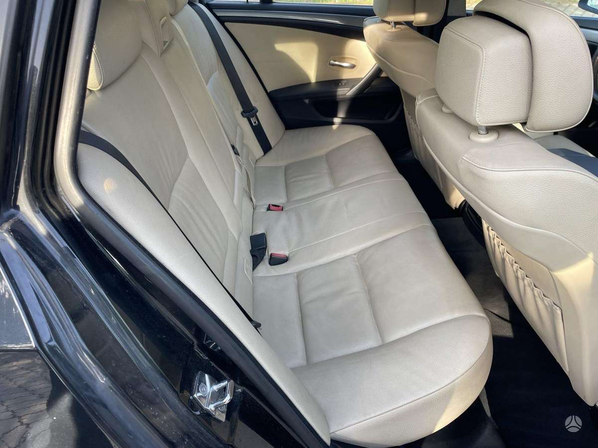 BMW 520, 2.0 l., wagon