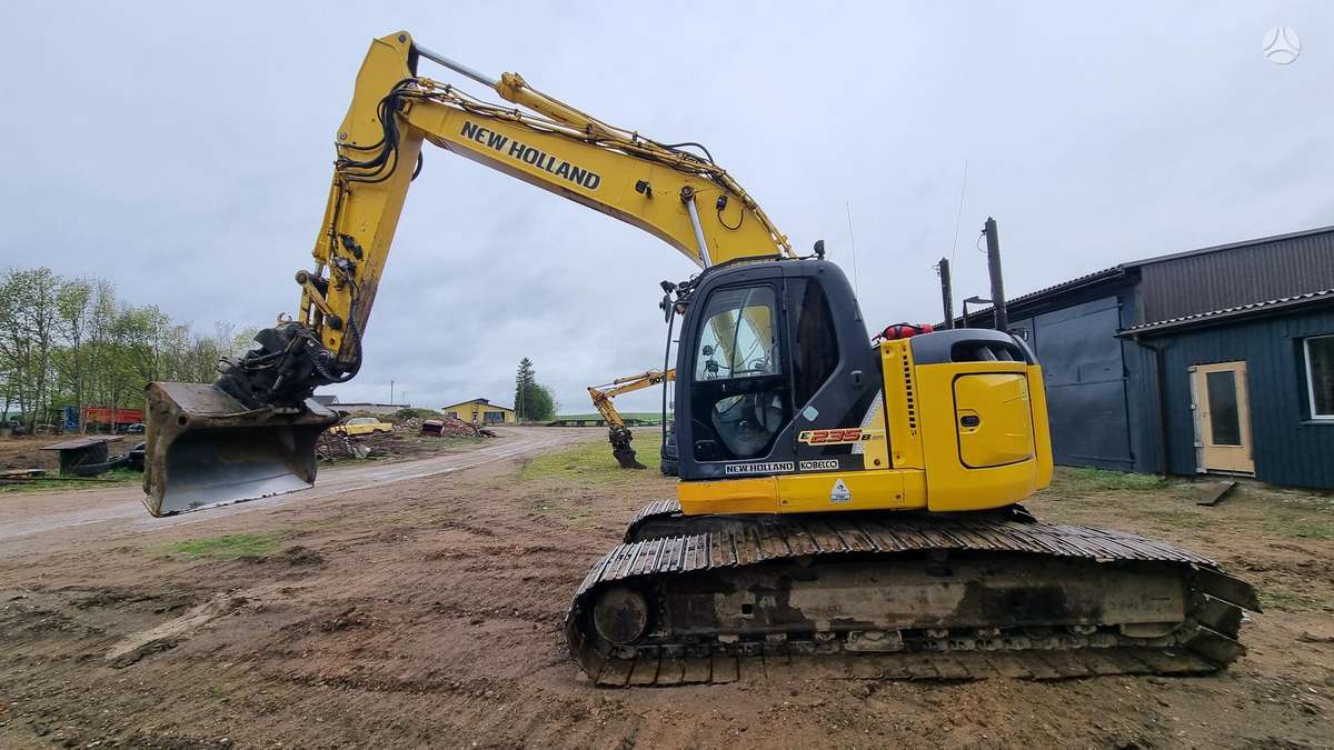 New Holland KOBELCO E235BSR-2, 3D SISTEMA, экскаваторы
