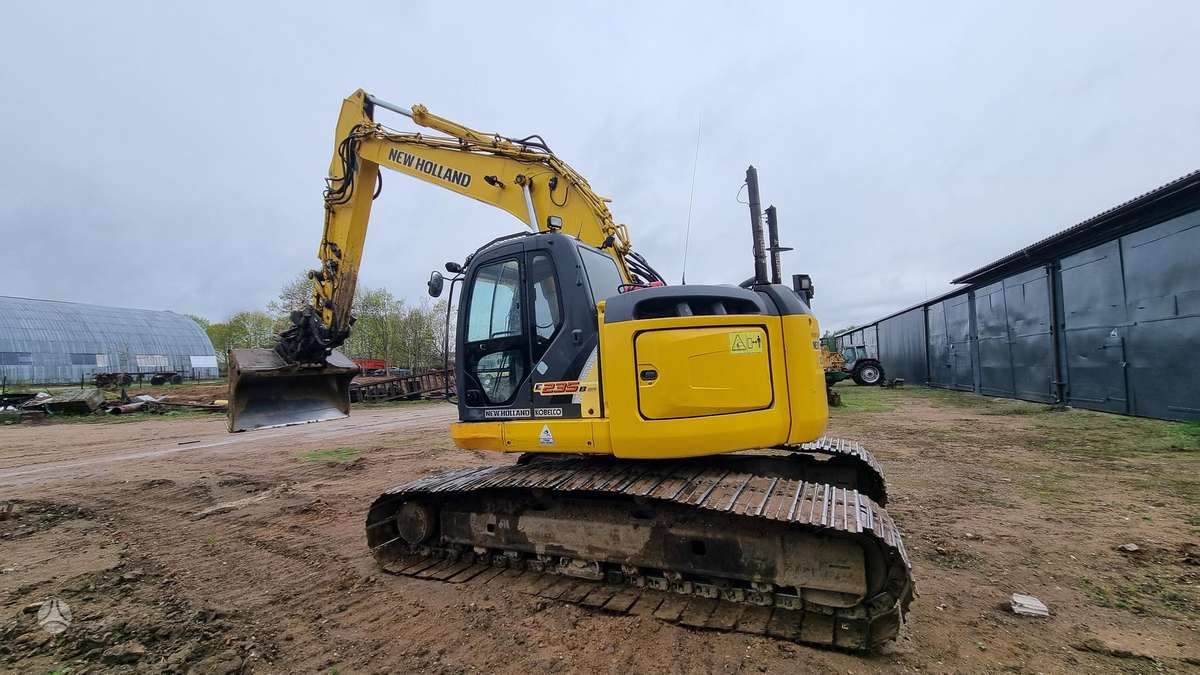 New Holland KOBELCO E235BSR-2, 3D SISTEMA, экскаваторы
