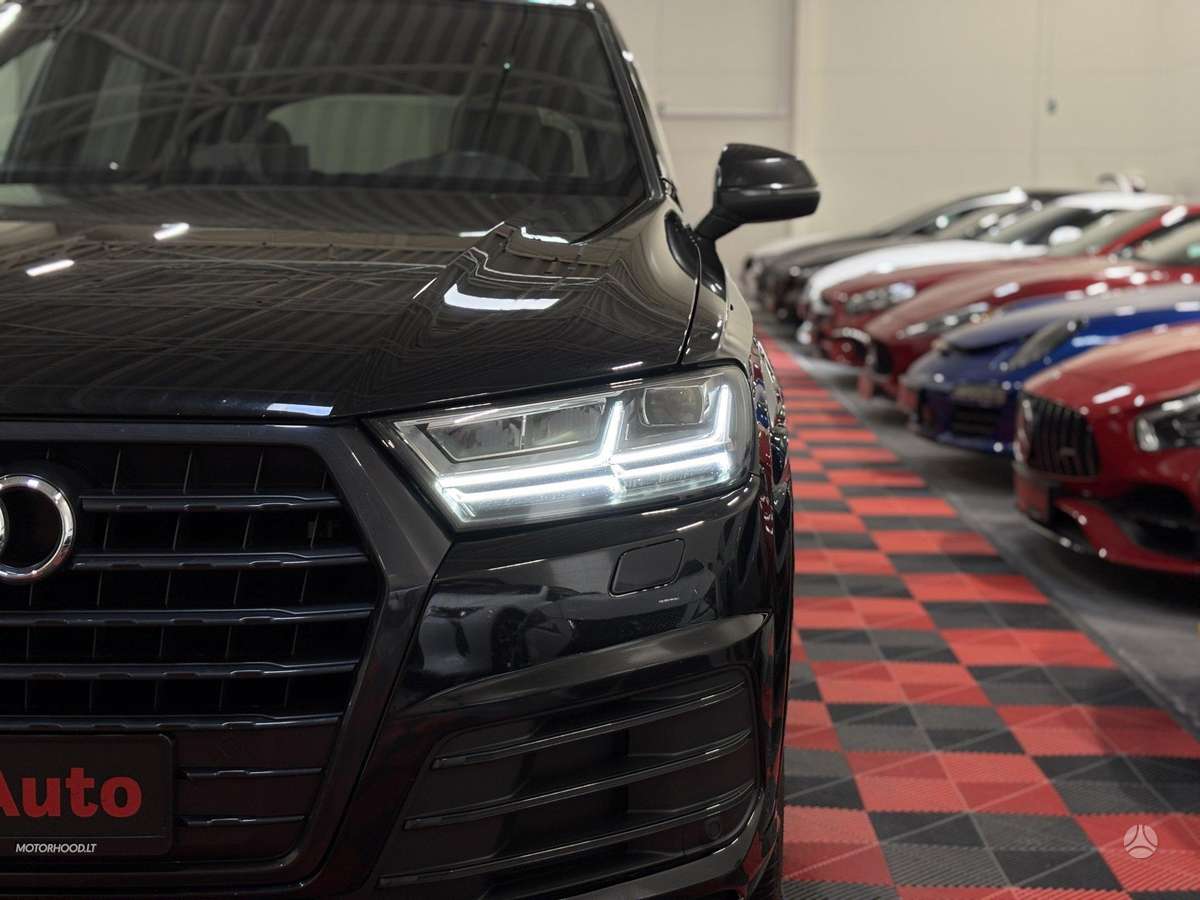 Audi Q7, 2.0 l., off-road / crossover