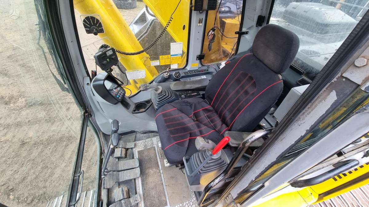 New Holland KOBELCO E235BSR-2, 3D SISTEMA, экскаваторы