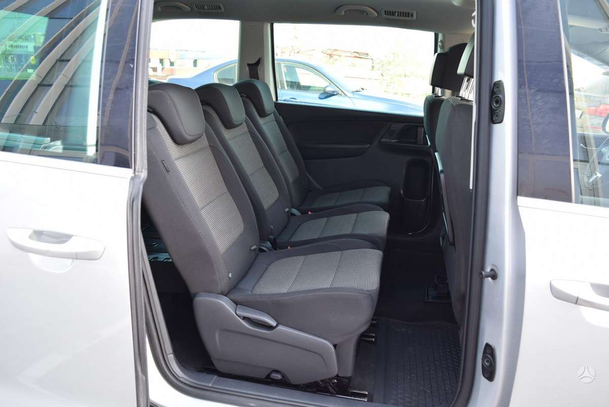Volkswagen Sharan - 11