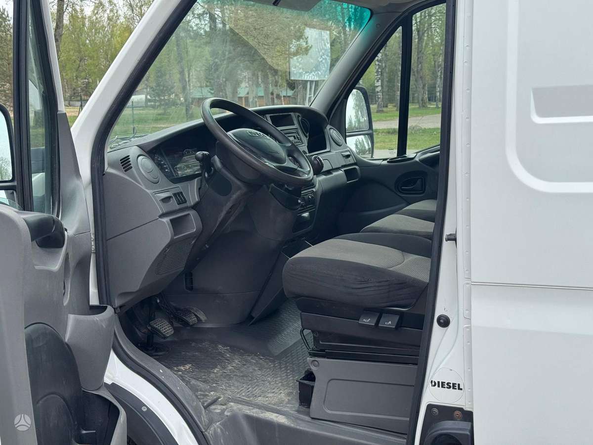 Iveco Daily, 2.3 l., cargo van