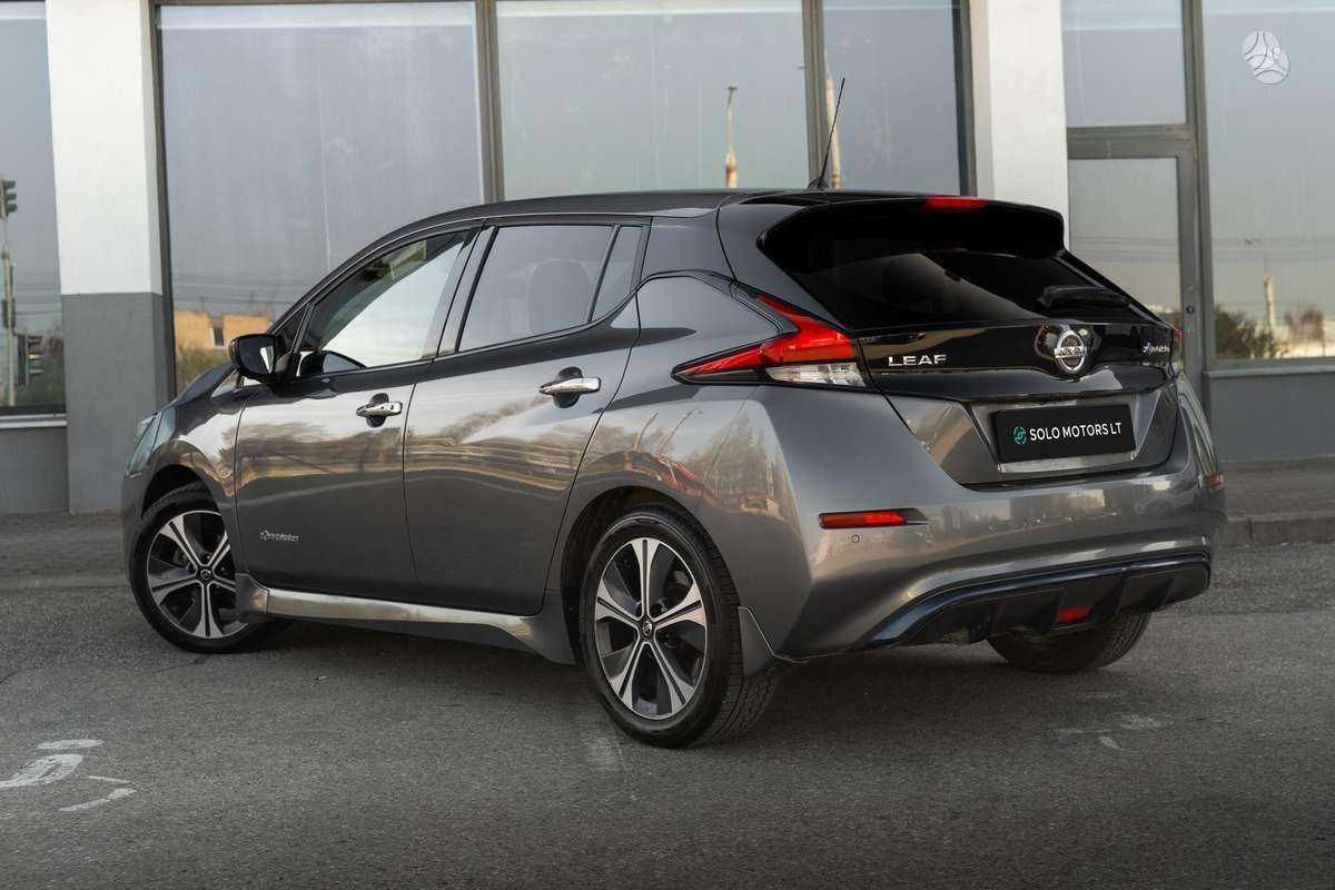 Nissan Leaf, Хэтчбек