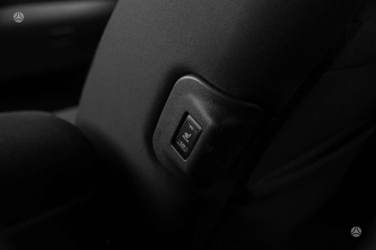 Nissan Leaf, hatchback