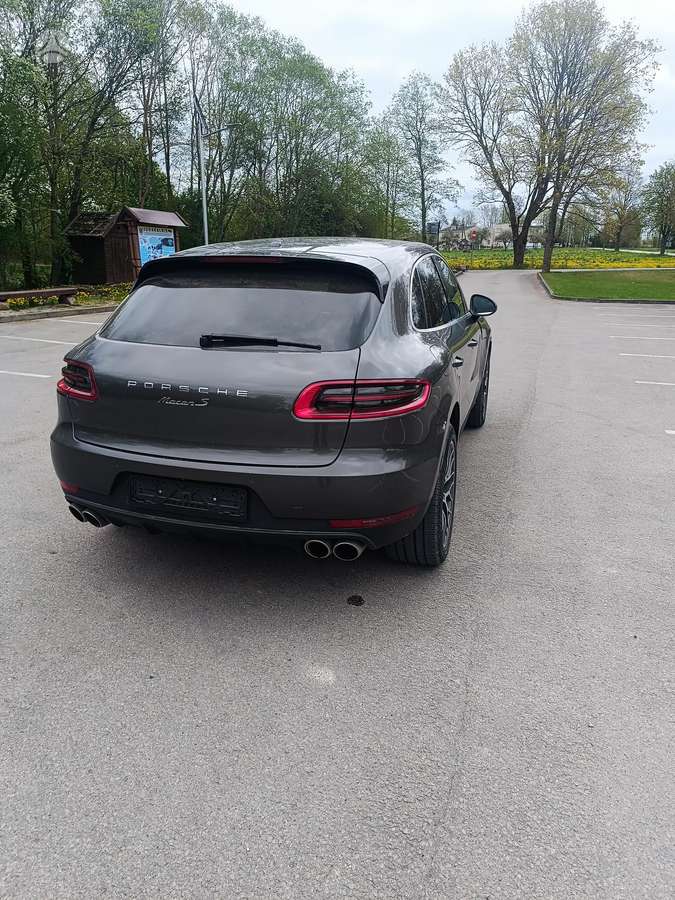 Porsche Macan - 3
