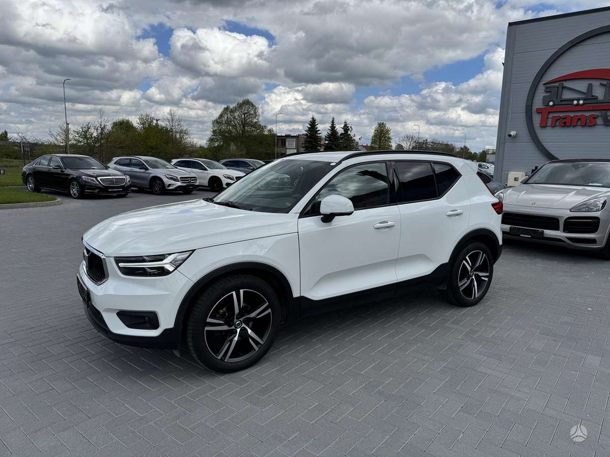 Volvo XC40 - 2