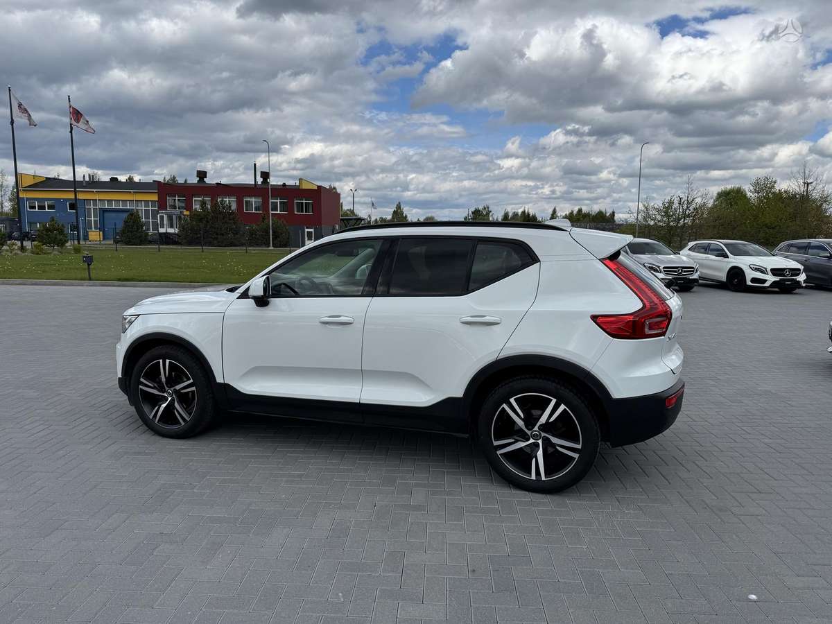 Volvo XC40 - 3